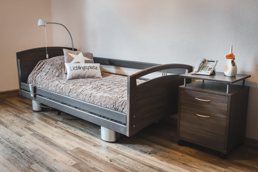 AZURIT Seniorenzentrum Borna Bewohnerzimmer Bild