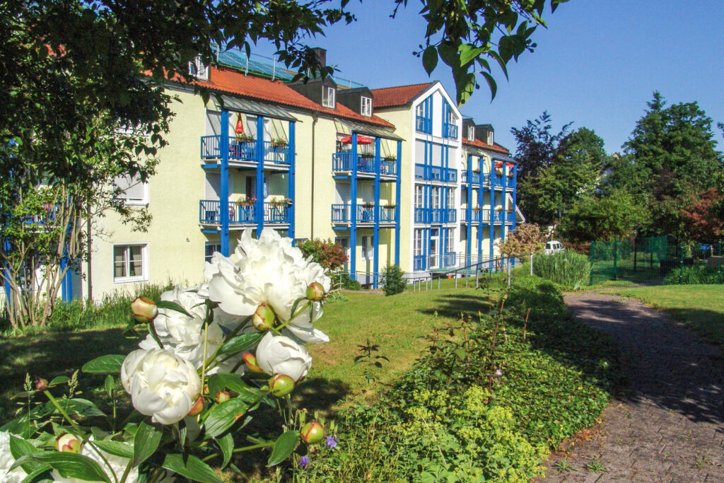 Seniorenzentrum Abundus Garten Bild